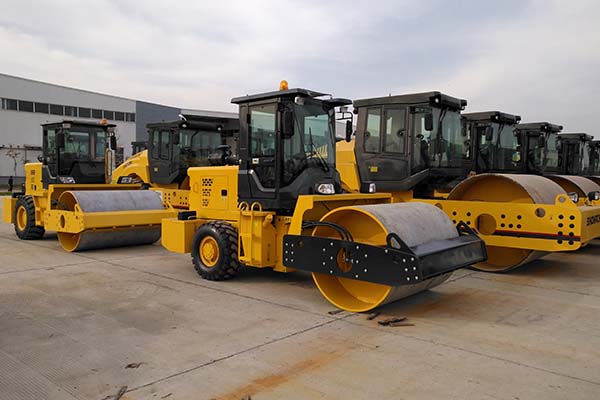 <a href='http://m.gangka.com.cn/product/77.html' target='_blank'>振動壓路機</a> <a href='http://m.gangka.com.cn/product/77.html' target='_blank'>振動壓路機</a>