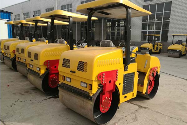 小型壓路機(jī) 小型壓路機(jī)